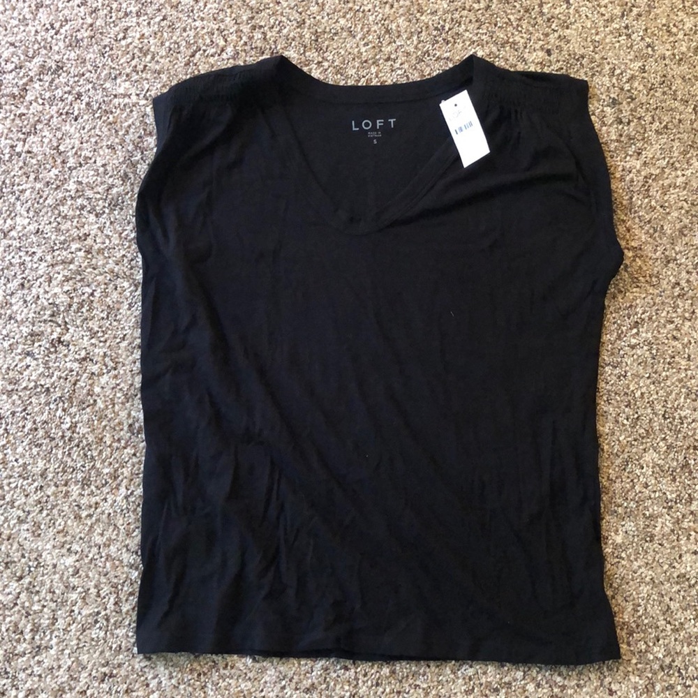 NWT LOFT black tee